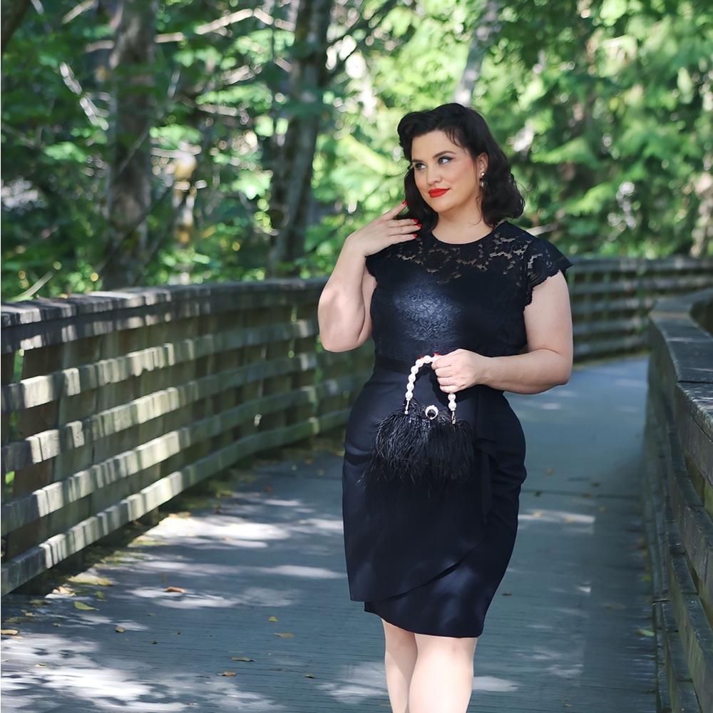🖤 Knitee Black Lace Midi Dress w/ Ruffle Detail – Vintage Pinup Elegance (XXL) 🖤 - Picture 3 of 4